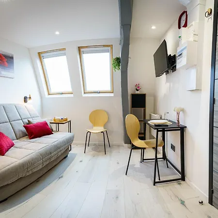 Le Petit Joyau De Voltaire