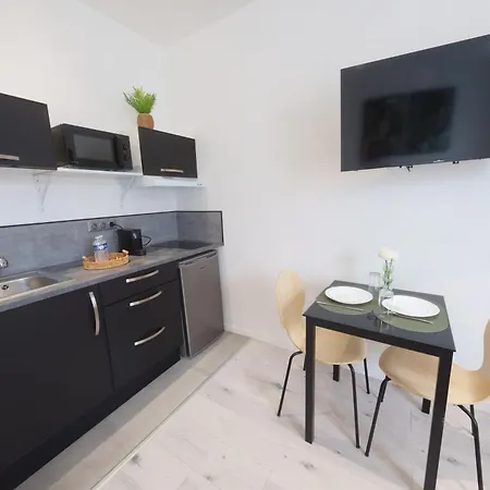 Apartment Le Petit Joyau De Voltaire *